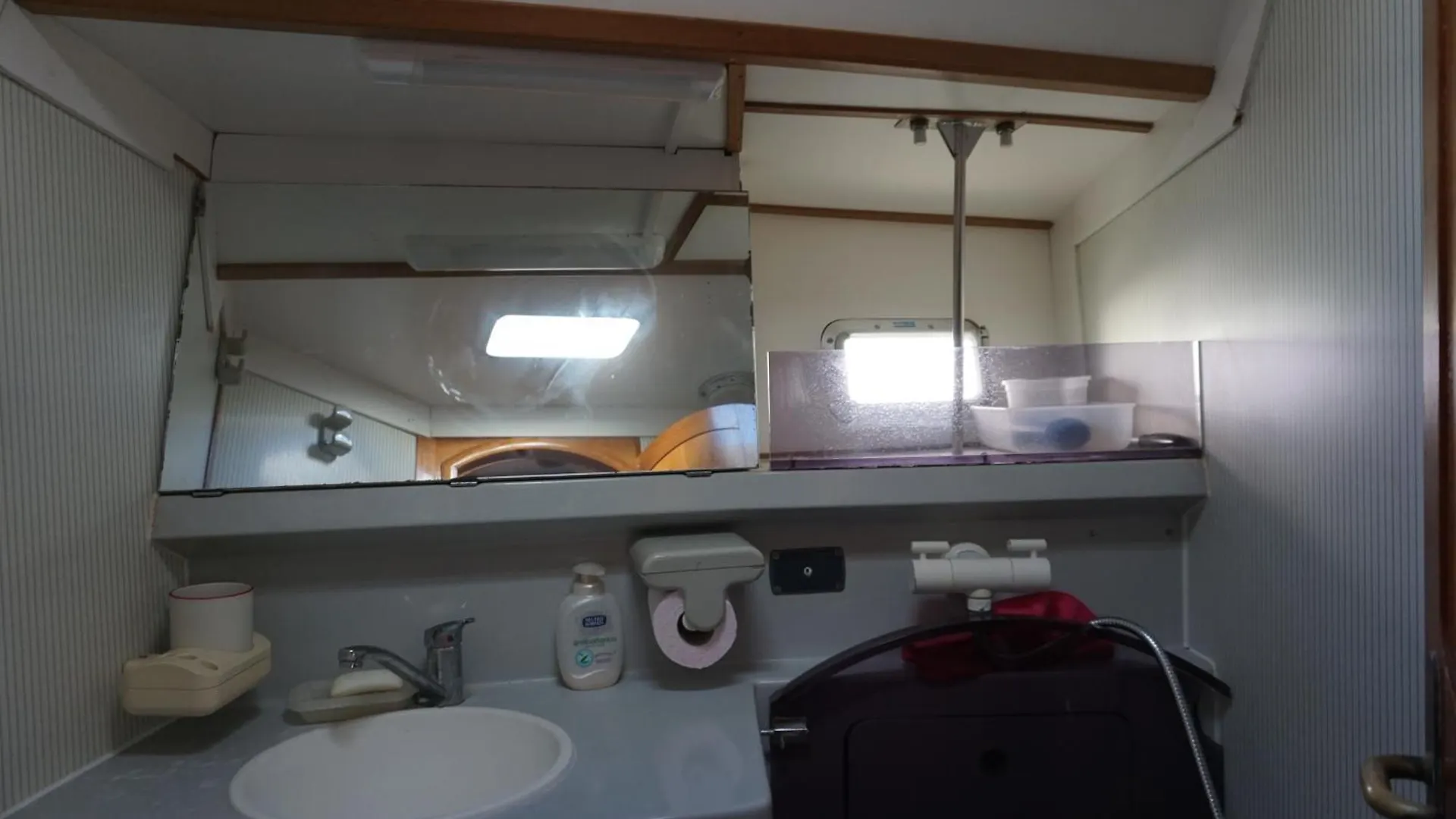 Botel Hotel Gloria Sailing Palermo Italien