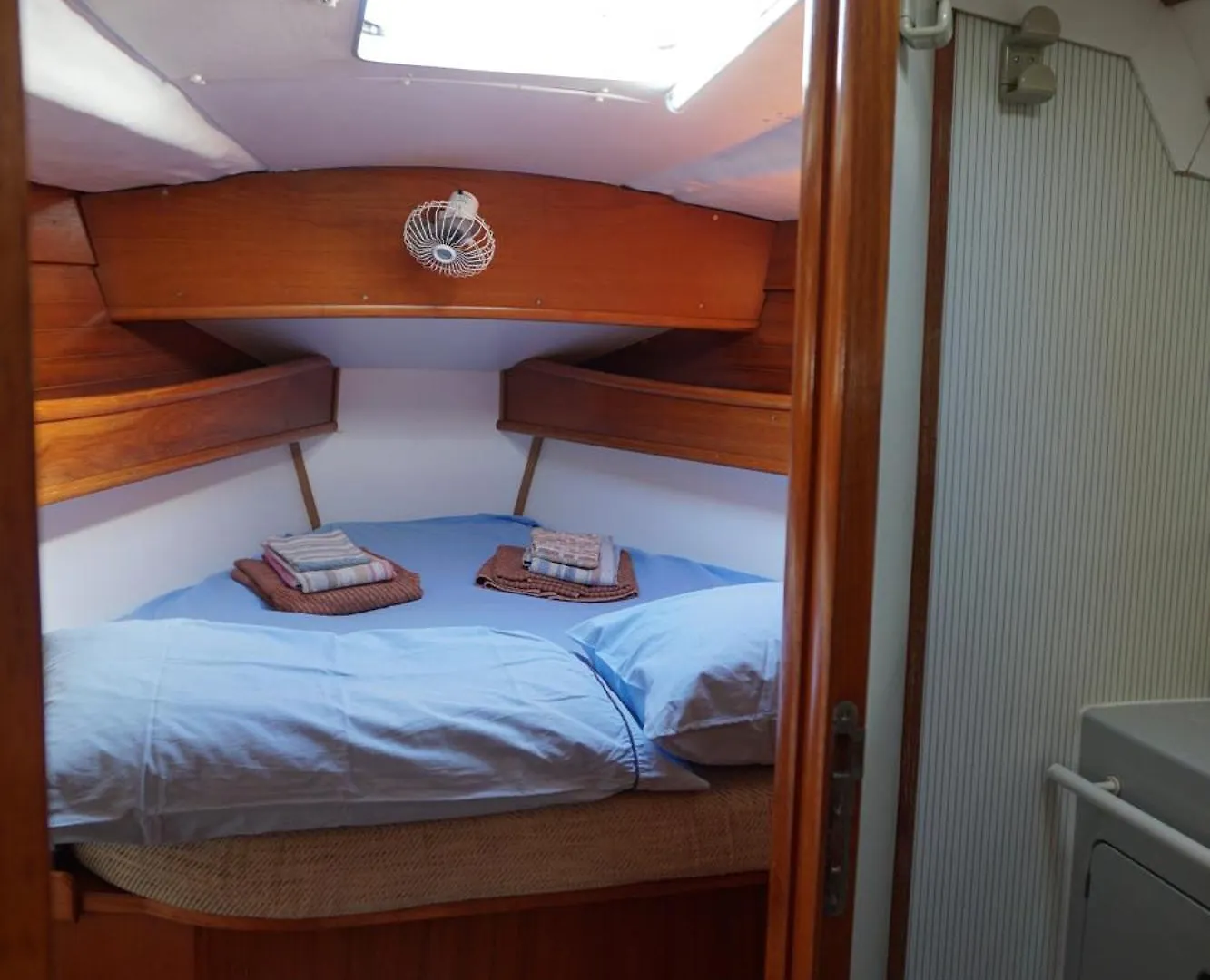 Hotel na wodzie Hotel Gloria Sailing Palermo Włochy